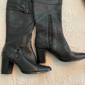 Black Knee-High Women's Leather Boots - Classic Block Heel